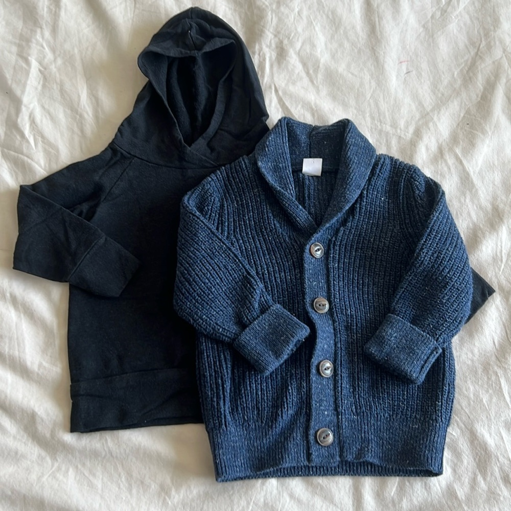 Bundle of 2 toddler sweaters